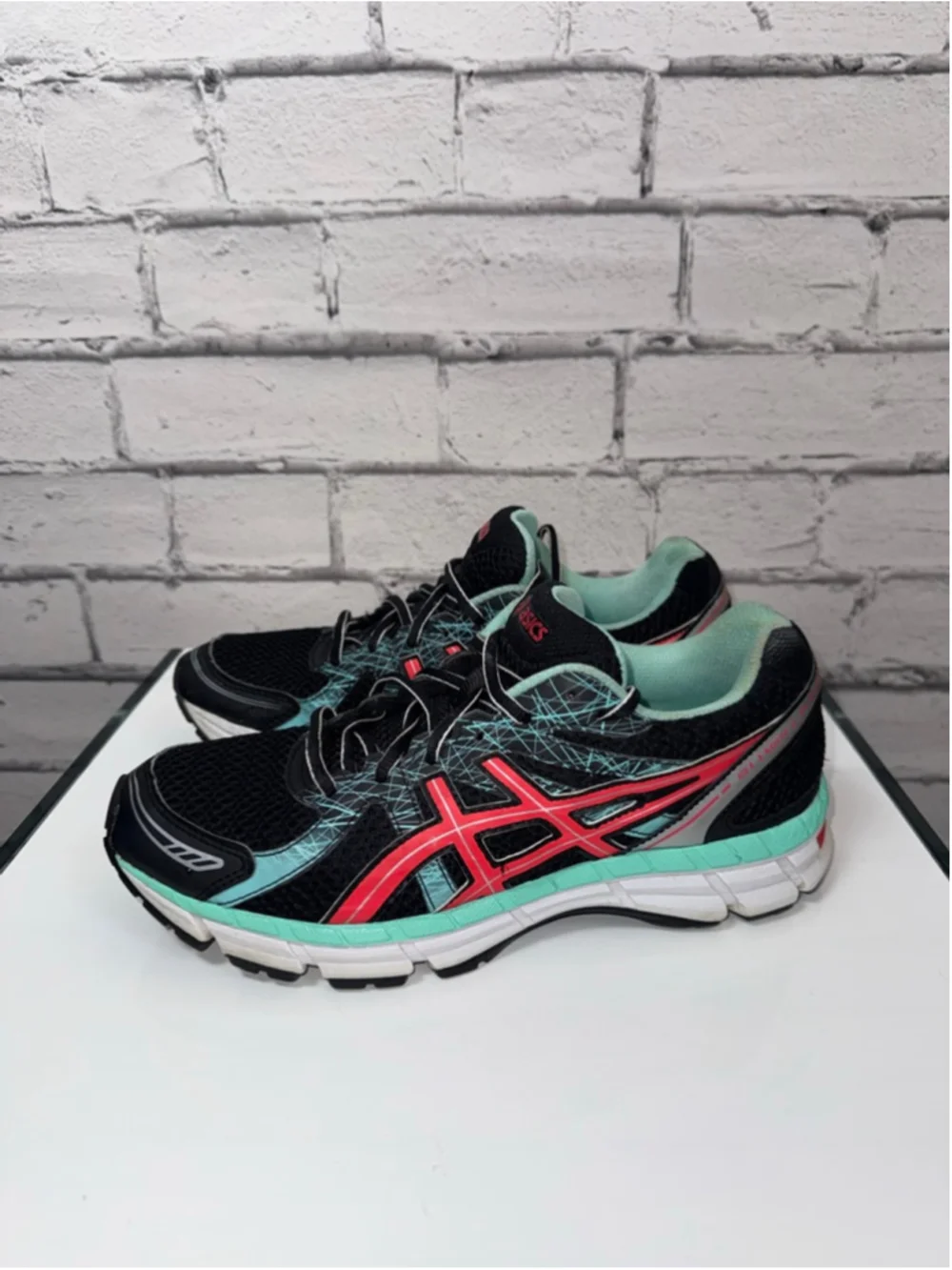 Women's ASICS GEL-EXCITE 2 Athletic Running Shoes Size 9 Black Teal Gym Shoes